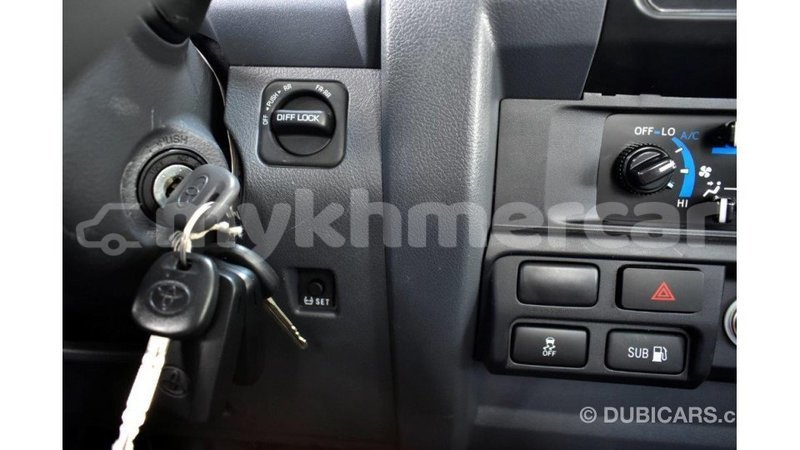 Big with watermark toyota land cruiser kampot province import dubai 2742