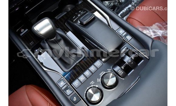 Acheter Import Voiture Lexus LX Blanc à Import - Dubai, Kampot Province Acheter Import Voiture Lexus LX Blanc à Import - Dubai, Kampot Province