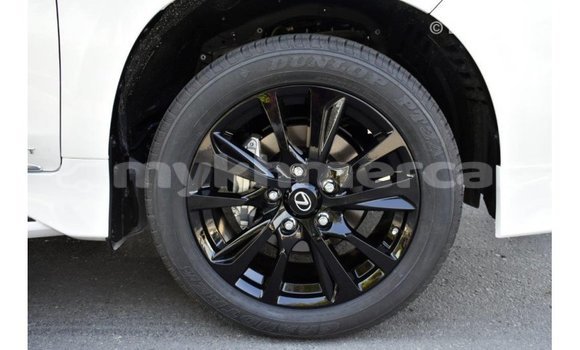 Acheter Import Voiture Lexus LX Blanc à Import - Dubai, Kampot Province Acheter Import Voiture Lexus LX Blanc à Import - Dubai, Kampot Province