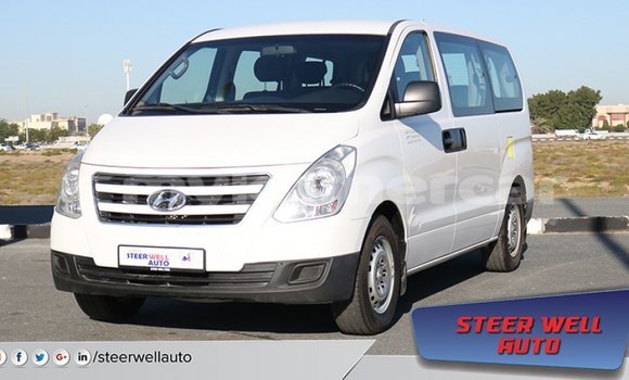 Acheter Import Voiture Hyundai Accent Blanc à Import - Dubai, Kampot Province Acheter Import Voiture Hyundai Accent Blanc à Import - Dubai, Kampot Province