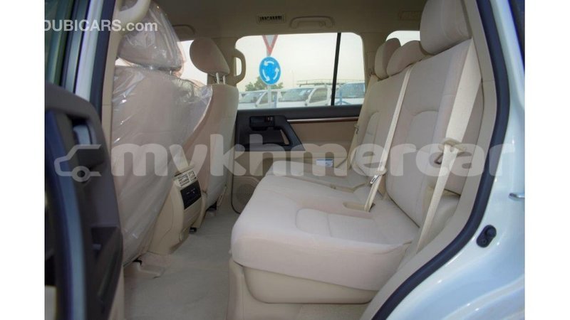Big with watermark toyota land cruiser kampot province import dubai 2761