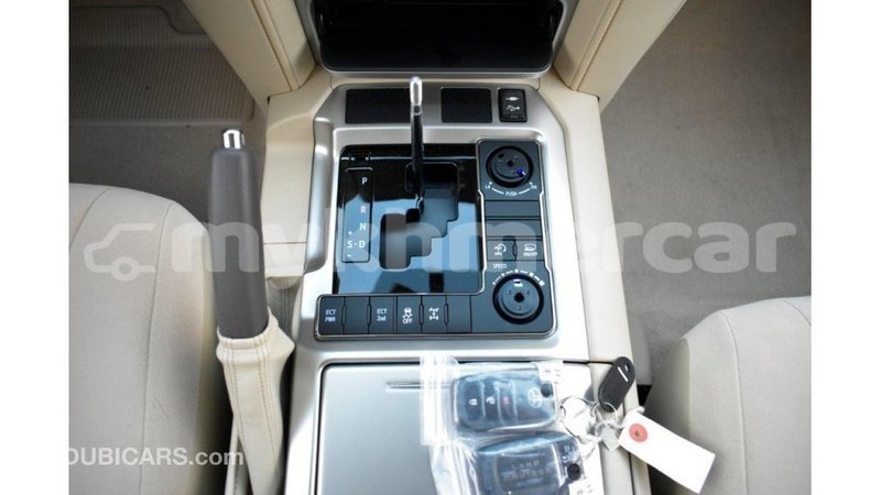 Big with watermark toyota land cruiser kampot province import dubai 2761