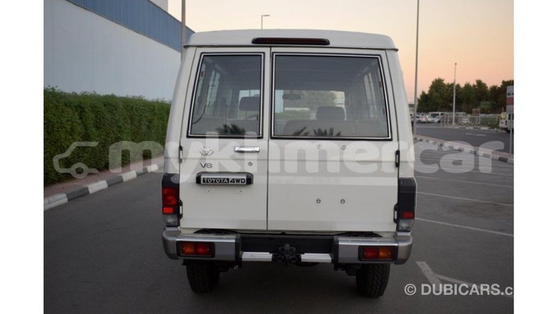 Big with watermark toyota land cruiser kampot province import dubai 2762
