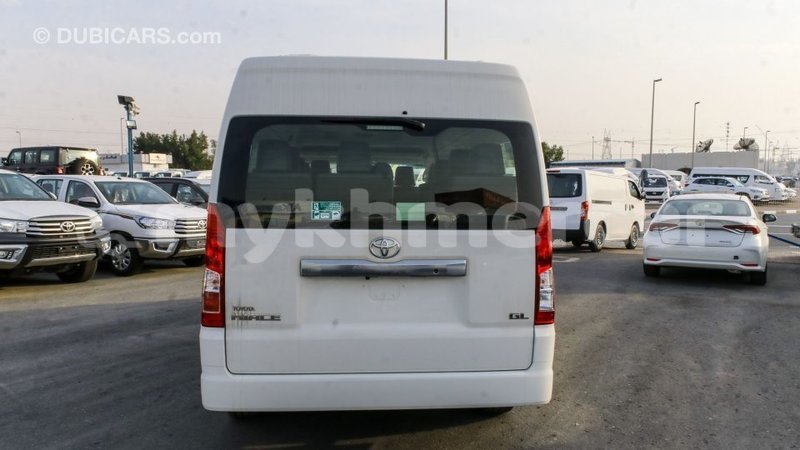 Big with watermark toyota hiace kampot province import dubai 2766