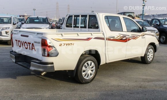 Acheter Import Voiture Toyota Hilux Blanc à Import - Dubai, Kampot Province Acheter Import Voiture Toyota Hilux Blanc à Import - Dubai, Kampot Province