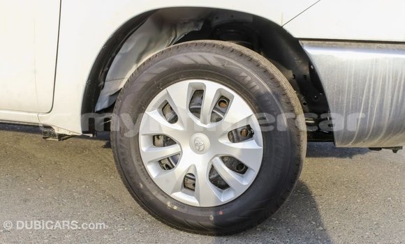 Acheter Import Voiture Toyota Hilux Blanc à Import - Dubai, Kampot Province Acheter Import Voiture Toyota Hilux Blanc à Import - Dubai, Kampot Province