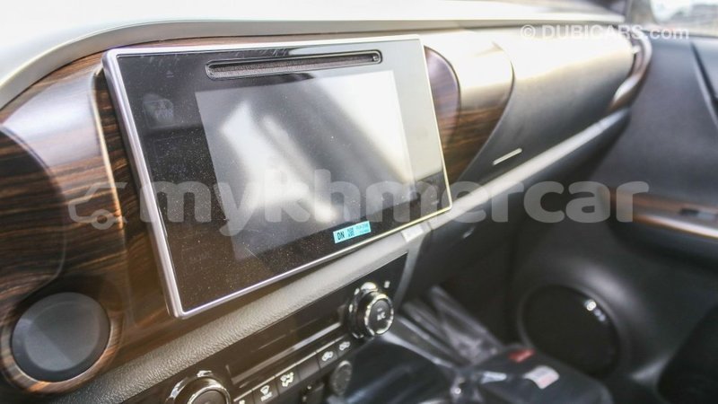 Big with watermark toyota hilux kampot province import dubai 2768