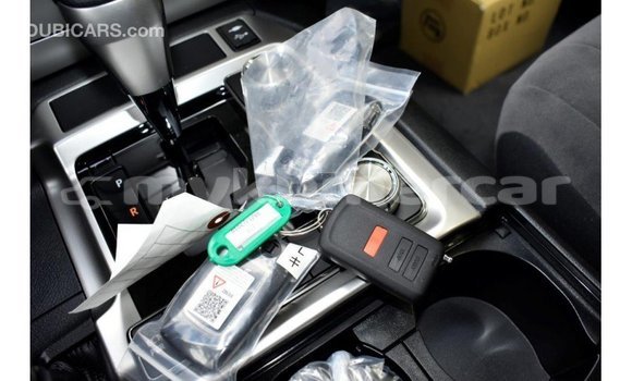 Acheter Import Voiture Toyota Land Cruiser Noir à Import - Dubai, Kampot Province Acheter Import Voiture Toyota Land Cruiser Noir à Import - Dubai, Kampot Province