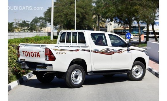 Acheter Import Voiture Toyota Hilux Blanc à Import - Dubai, Kampot Province Acheter Import Voiture Toyota Hilux Blanc à Import - Dubai, Kampot Province