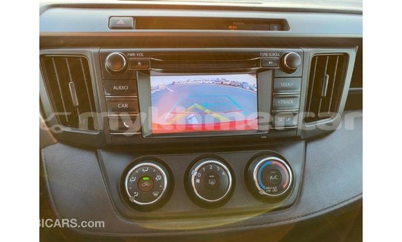 Acheter Import Utilitaire Toyota HiAce Noir à Import - Dubai, Kampot Province Acheter Import Utilitaire Toyota HiAce Noir à Import - Dubai, Kampot Province