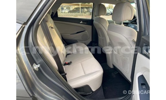 Acheter Import Voiture Hyundai Tucson Blanc à Import - Dubai, Kampot Province Acheter Import Voiture Hyundai Tucson Blanc à Import - Dubai, Kampot Province