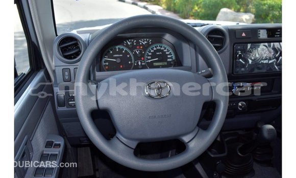 Acheter Import Voiture Toyota Land Cruiser Autre à Import - Dubai, Kampot Province Acheter Import Voiture Toyota Land Cruiser Autre à Import - Dubai, Kampot Province
