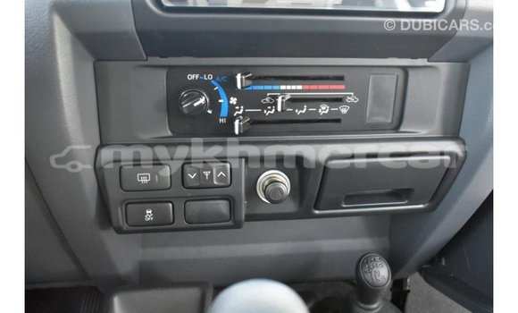 Acheter Import Voiture Toyota Land Cruiser Autre à Import - Dubai, Kampot Province Acheter Import Voiture Toyota Land Cruiser Autre à Import - Dubai, Kampot Province