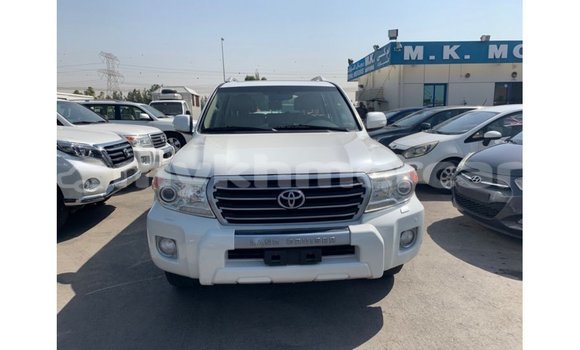 ទិញ នាំចូល Toyota Land Cruiser White ឡាន} ក្នុង Import - Dubai ក្នុង Kampot Province ទិញ នាំចូល Toyota Land Cruiser White ឡាន} ក្នុង Import - Dubai ក្នុង Kampot Province