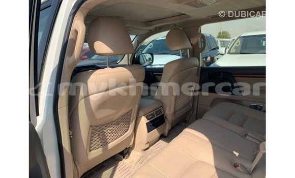 ទិញ នាំចូល Toyota Land Cruiser White ឡាន} ក្នុង Import - Dubai ក្នុង Kampot Province ទិញ នាំចូល Toyota Land Cruiser White ឡាន} ក្នុង Import - Dubai ក្នុង Kampot Province