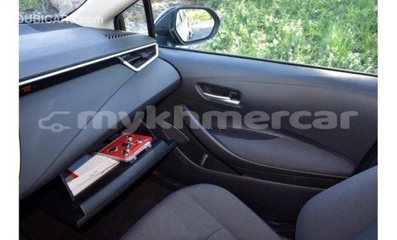 Acheter Import Voiture Toyota Corolla Noir à Import - Dubai, Kampot Province Acheter Import Voiture Toyota Corolla Noir à Import - Dubai, Kampot Province