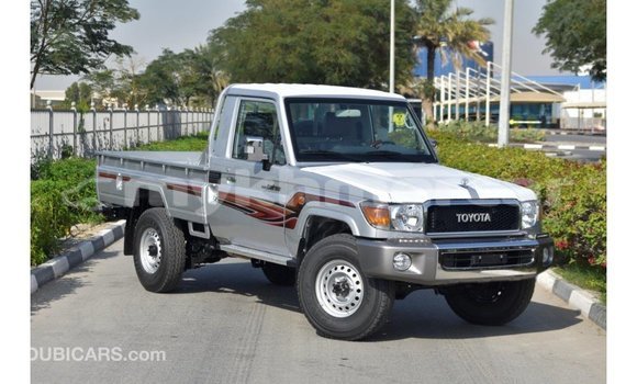 Acheter Import Voiture Toyota Land Cruiser Autre à Import - Dubai, Kampot Province Acheter Import Voiture Toyota Land Cruiser Autre à Import - Dubai, Kampot Province
