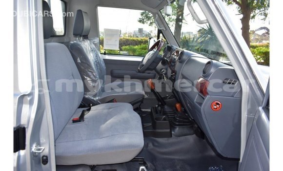 Acheter Import Voiture Toyota Land Cruiser Autre à Import - Dubai, Kampot Province Acheter Import Voiture Toyota Land Cruiser Autre à Import - Dubai, Kampot Province