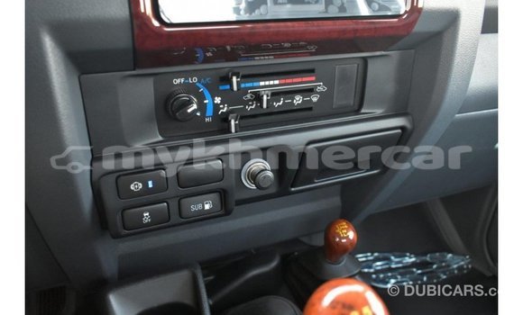 Acheter Import Voiture Toyota Land Cruiser Autre à Import - Dubai, Kampot Province Acheter Import Voiture Toyota Land Cruiser Autre à Import - Dubai, Kampot Province