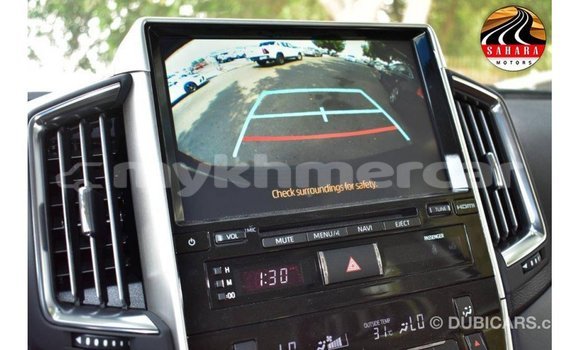 Acheter Import Voiture Toyota Land Cruiser Noir à Import - Dubai, Kampot Province Acheter Import Voiture Toyota Land Cruiser Noir à Import - Dubai, Kampot Province