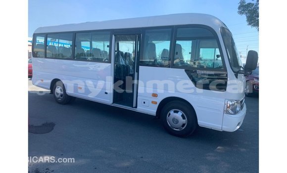 Buy Import Hyundai Accent White Car in Import - Dubai in Kampot Province Buy Import Hyundai Accent White Car in Import - Dubai in Kampot Province