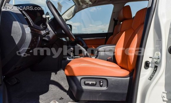 Acheter Import Voiture Toyota Land Cruiser Blanc à Import - Dubai, Kampot Province Acheter Import Voiture Toyota Land Cruiser Blanc à Import - Dubai, Kampot Province