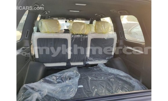 Acheter Import Voiture Lexus LX Bleu à Import - Dubai, Kampot Province Acheter Import Voiture Lexus LX Bleu à Import - Dubai, Kampot Province