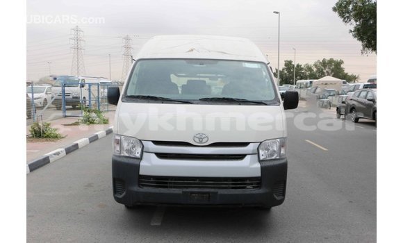 Buy Import Toyota Hiace White Car in Import - Dubai in Kampot Province Buy Import Toyota Hiace White Car in Import - Dubai in Kampot Province