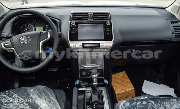 Acheter Import Voiture Toyota Prado Noir à Import - Dubai, Kampot Province Acheter Import Voiture Toyota Prado Noir à Import - Dubai, Kampot Province