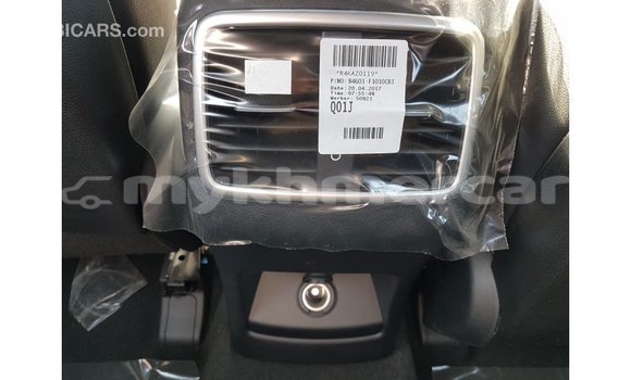 Acheter Import Voiture Kia Sportage Blanc à Import - Dubai, Kampot Province Acheter Import Voiture Kia Sportage Blanc à Import - Dubai, Kampot Province