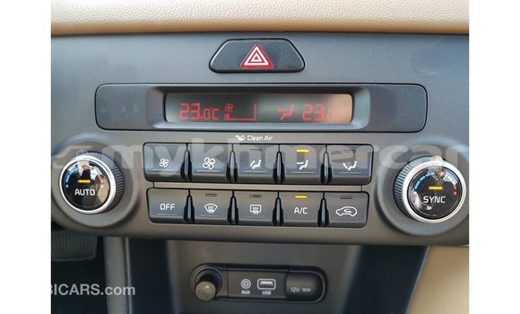 Acheter Import Voiture Kia Sportage Blanc à Import - Dubai, Kampot Province Acheter Import Voiture Kia Sportage Blanc à Import - Dubai, Kampot Province