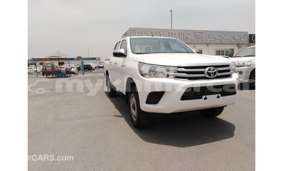 Buy Import Toyota Hilux White Car in Import - Dubai in Kampot Province Buy Import Toyota Hilux White Car in Import - Dubai in Kampot Province