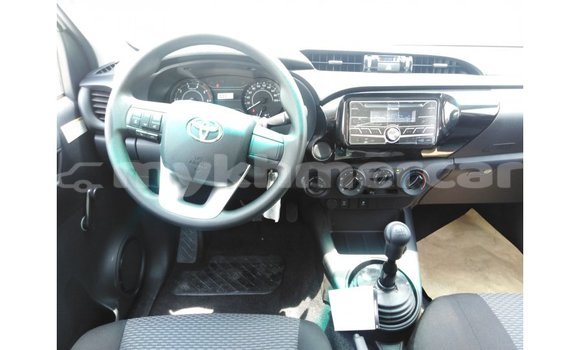 Buy Import Toyota Hilux White Car in Import - Dubai in Kampot Province Buy Import Toyota Hilux White Car in Import - Dubai in Kampot Province