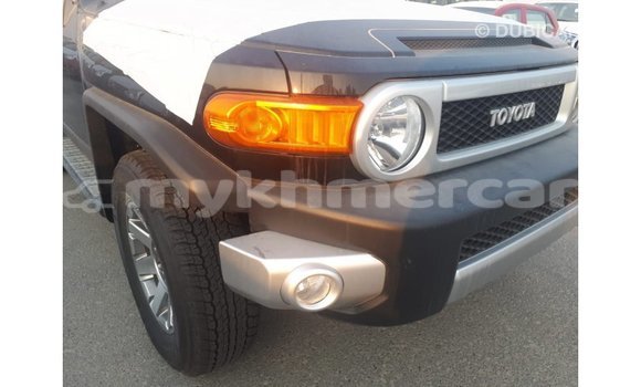 Acheter Import Voiture Toyota FJ Cruiser Noir à Import - Dubai, Kampot Province Acheter Import Voiture Toyota FJ Cruiser Noir à Import - Dubai, Kampot Province