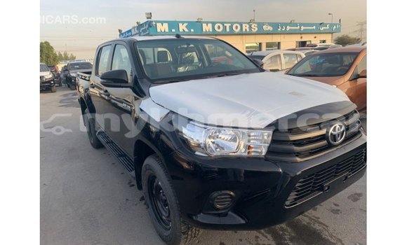 Acheter Import Voiture Toyota Hilux Noir à Import - Dubai, Kampot Province Acheter Import Voiture Toyota Hilux Noir à Import - Dubai, Kampot Province