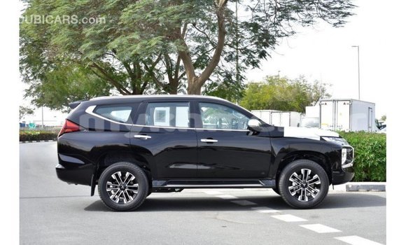 Acheter Import Voiture Mitsubishi Montero Noir à Import - Dubai, Kampot Province Acheter Import Voiture Mitsubishi Montero Noir à Import - Dubai, Kampot Province