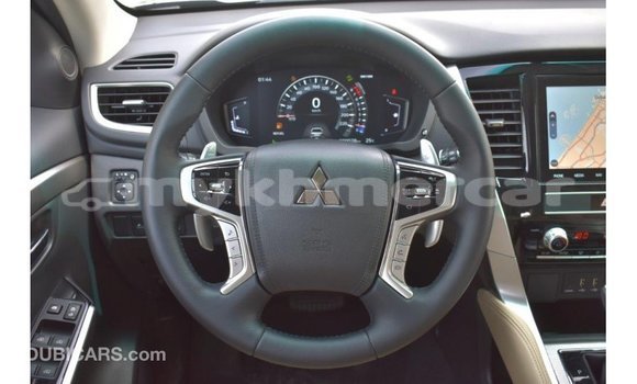 Acheter Import Voiture Mitsubishi Montero Noir à Import - Dubai, Kampot Province Acheter Import Voiture Mitsubishi Montero Noir à Import - Dubai, Kampot Province