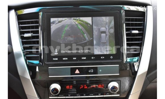 Acheter Import Voiture Mitsubishi Montero Noir à Import - Dubai, Kampot Province Acheter Import Voiture Mitsubishi Montero Noir à Import - Dubai, Kampot Province