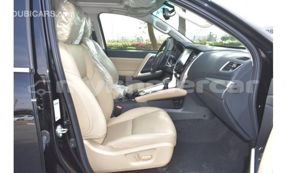 Acheter Import Voiture Mitsubishi Montero Noir à Import - Dubai, Kampot Province Acheter Import Voiture Mitsubishi Montero Noir à Import - Dubai, Kampot Province