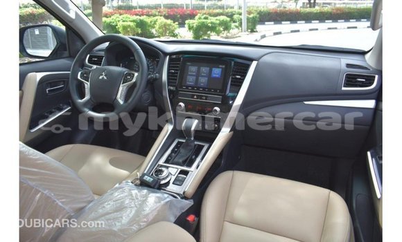 Acheter Import Voiture Mitsubishi Montero Noir à Import - Dubai, Kampot Province Acheter Import Voiture Mitsubishi Montero Noir à Import - Dubai, Kampot Province