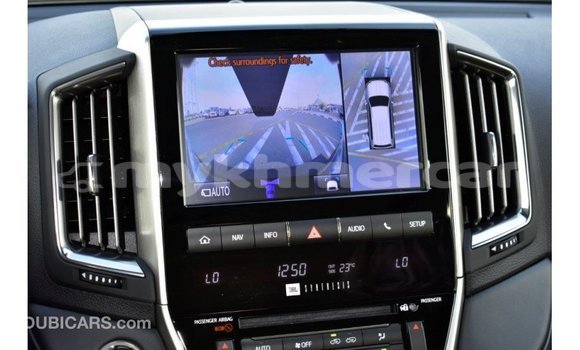 Acheter Import Voiture Toyota Land Cruiser Noir à Import - Dubai, Kampot Province Acheter Import Voiture Toyota Land Cruiser Noir à Import - Dubai, Kampot Province