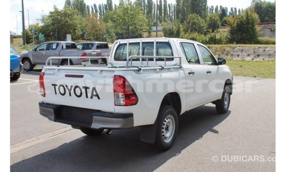 Buy Import Toyota Hilux White Car in Import - Dubai in Kampot Province Buy Import Toyota Hilux White Car in Import - Dubai in Kampot Province