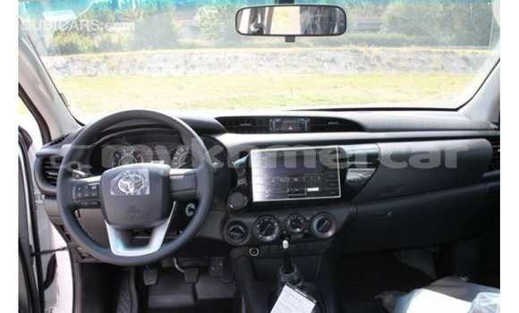 Buy Import Toyota Hilux White Car in Import - Dubai in Kampot Province Buy Import Toyota Hilux White Car in Import - Dubai in Kampot Province