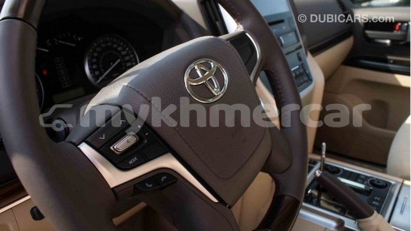 Big with watermark toyota land cruiser kampot province import dubai 2921