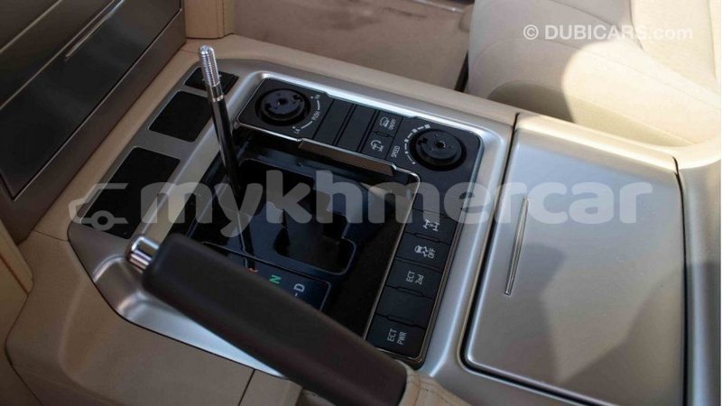 Big with watermark toyota land cruiser kampot province import dubai 2921