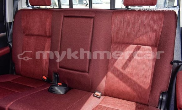 Acheter Import Voiture Toyota Hilux Autre à Import - Dubai, Kampot Province Acheter Import Voiture Toyota Hilux Autre à Import - Dubai, Kampot Province