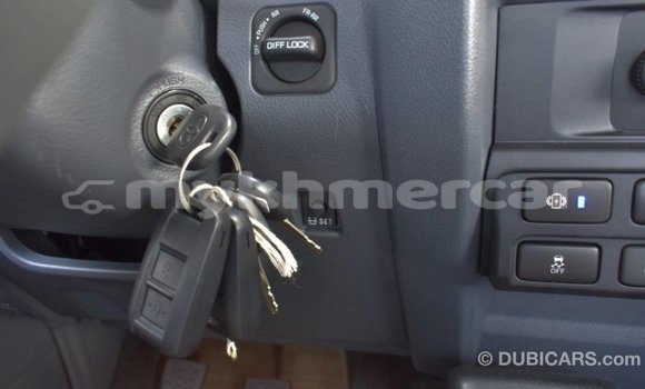 Acheter Import Voiture Toyota Land Cruiser Bleu à Import - Dubai, Kampot Province Acheter Import Voiture Toyota Land Cruiser Bleu à Import - Dubai, Kampot Province
