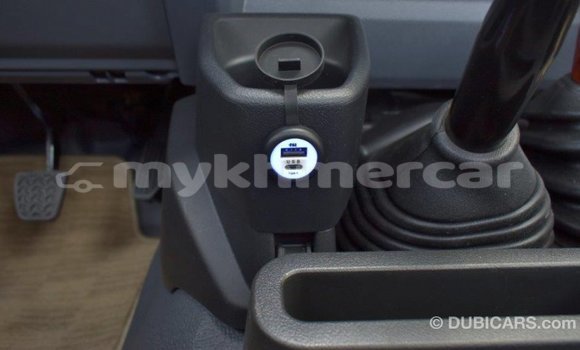 Acheter Import Voiture Toyota Land Cruiser Bleu à Import - Dubai, Kampot Province Acheter Import Voiture Toyota Land Cruiser Bleu à Import - Dubai, Kampot Province