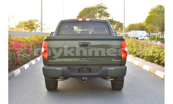 Acheter Import Voiture Toyota Tundra Vert à Import - Dubai, Kampot Province Acheter Import Voiture Toyota Tundra Vert à Import - Dubai, Kampot Province