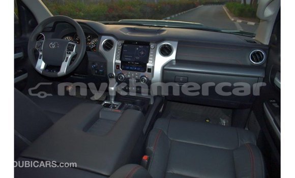 Acheter Import Voiture Toyota Tundra Vert à Import - Dubai, Kampot Province Acheter Import Voiture Toyota Tundra Vert à Import - Dubai, Kampot Province